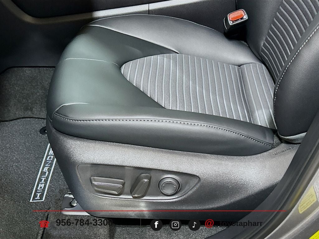 New 2026 Toyota Highlander XSE AWD/4WD image 19