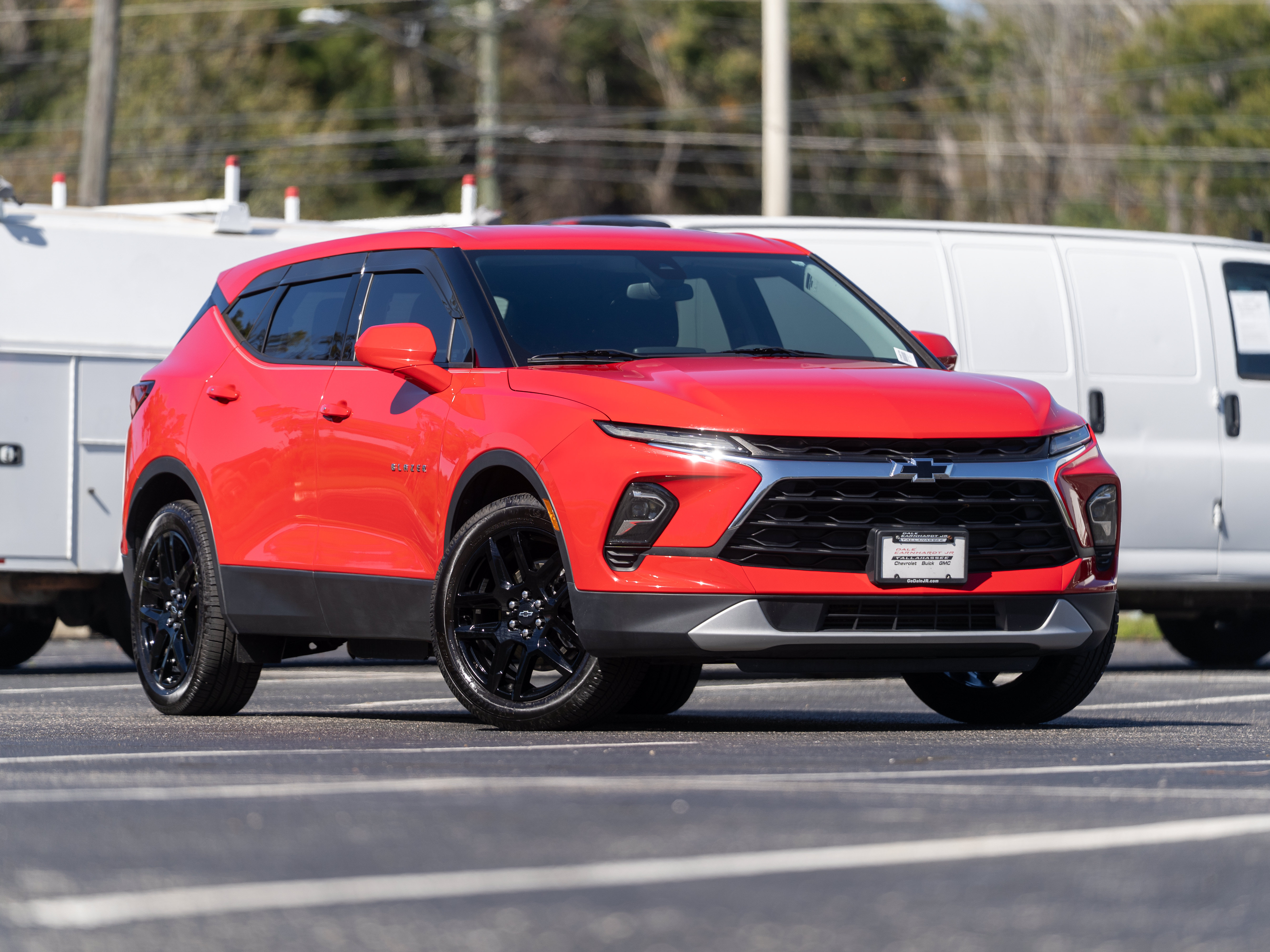 Used 2023 Chevrolet Blazer LT w/ LPO, Black Grille Bar Package FWD image 2