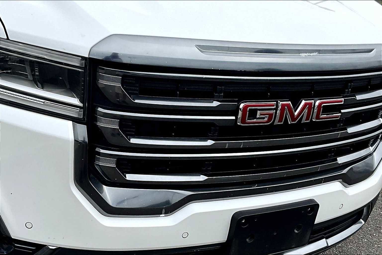 Certified 2022 GMC Acadia AT4 image 31