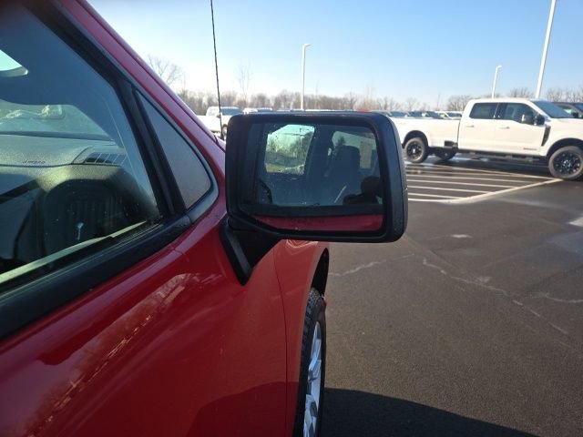 Used 2020 Chevrolet Silverado 1500 Custom w/ Custom Value Package image 4