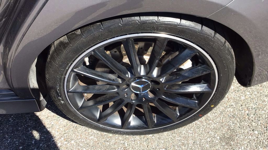 Used 2023 Mercedes-Benz CLA 35 AMG 4MATIC image 11