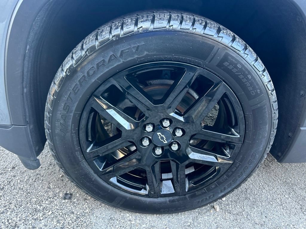 Used 2019 Chevrolet Traverse LS FWD image 18