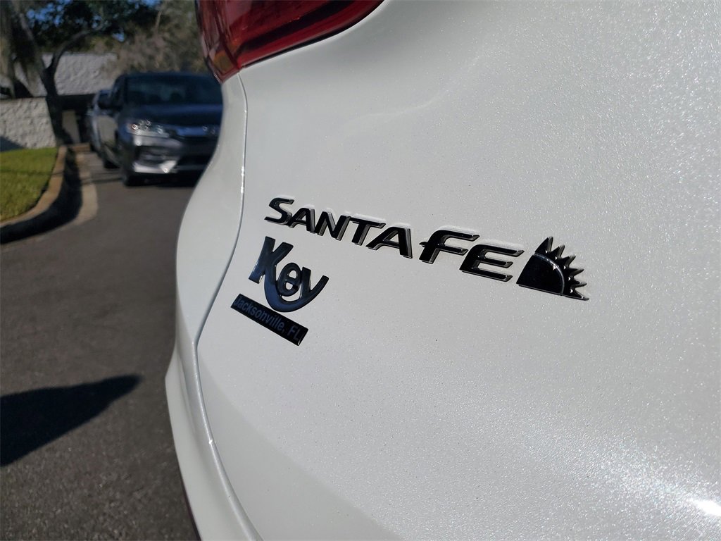 Used 2020 Hyundai Santa Fe Limited image 9