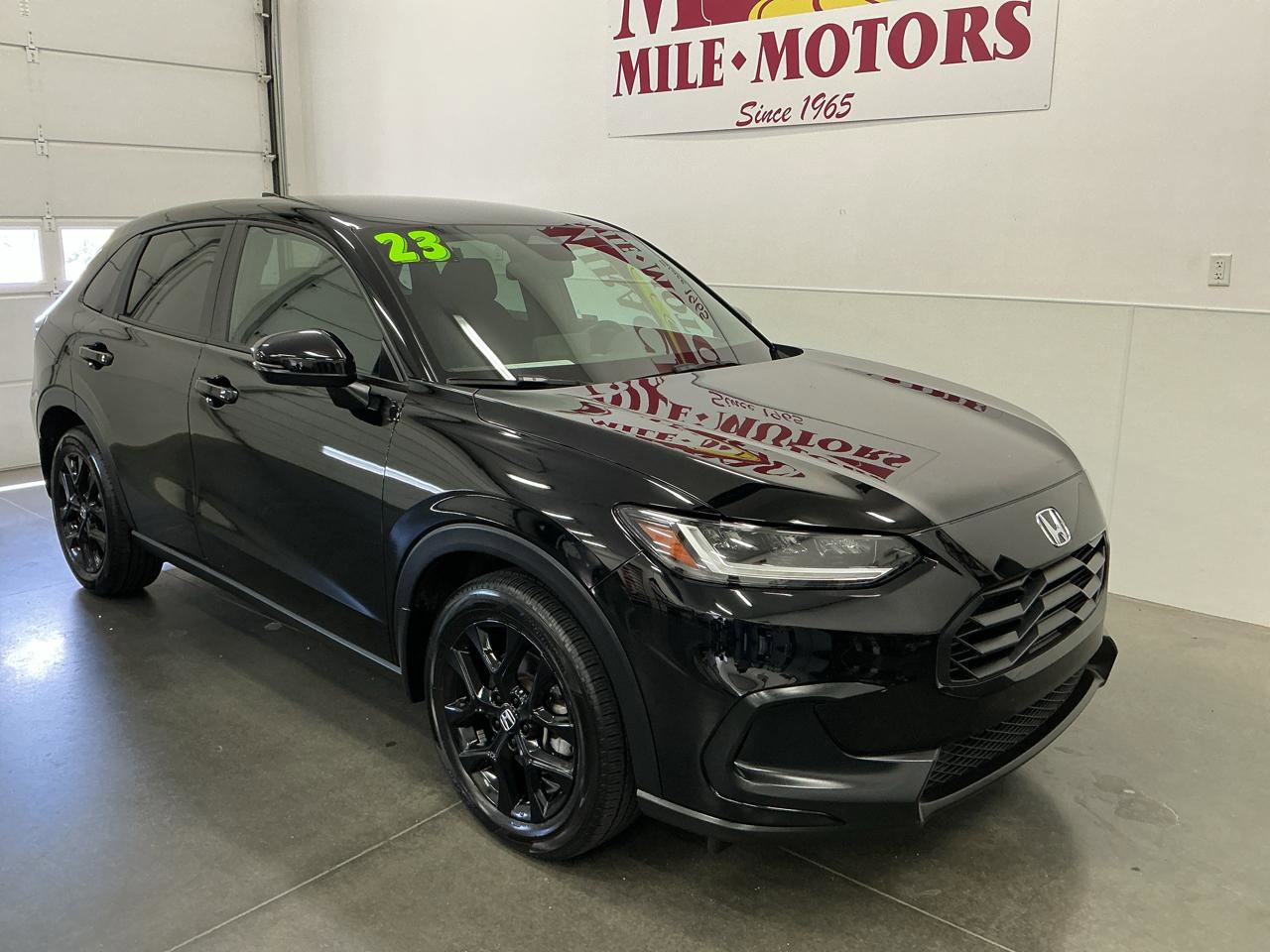 Used 2023 Honda HR-V Sport image 1