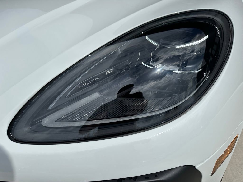 Used 2025 Porsche Macan GTS image 13