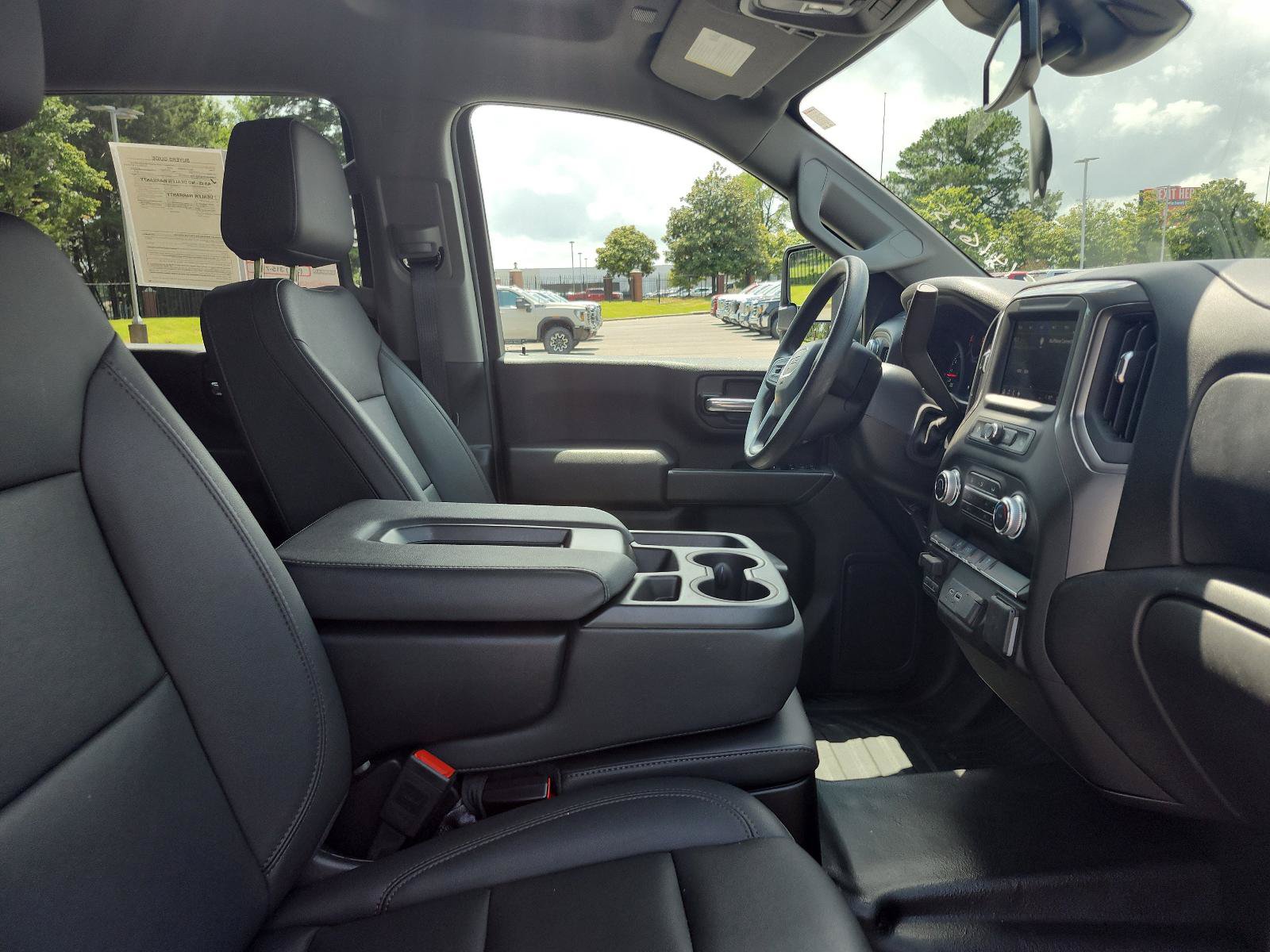 Certified 2025 GMC Sierra 2500 Pro w/ Convenience Package AWD/4WD image 9