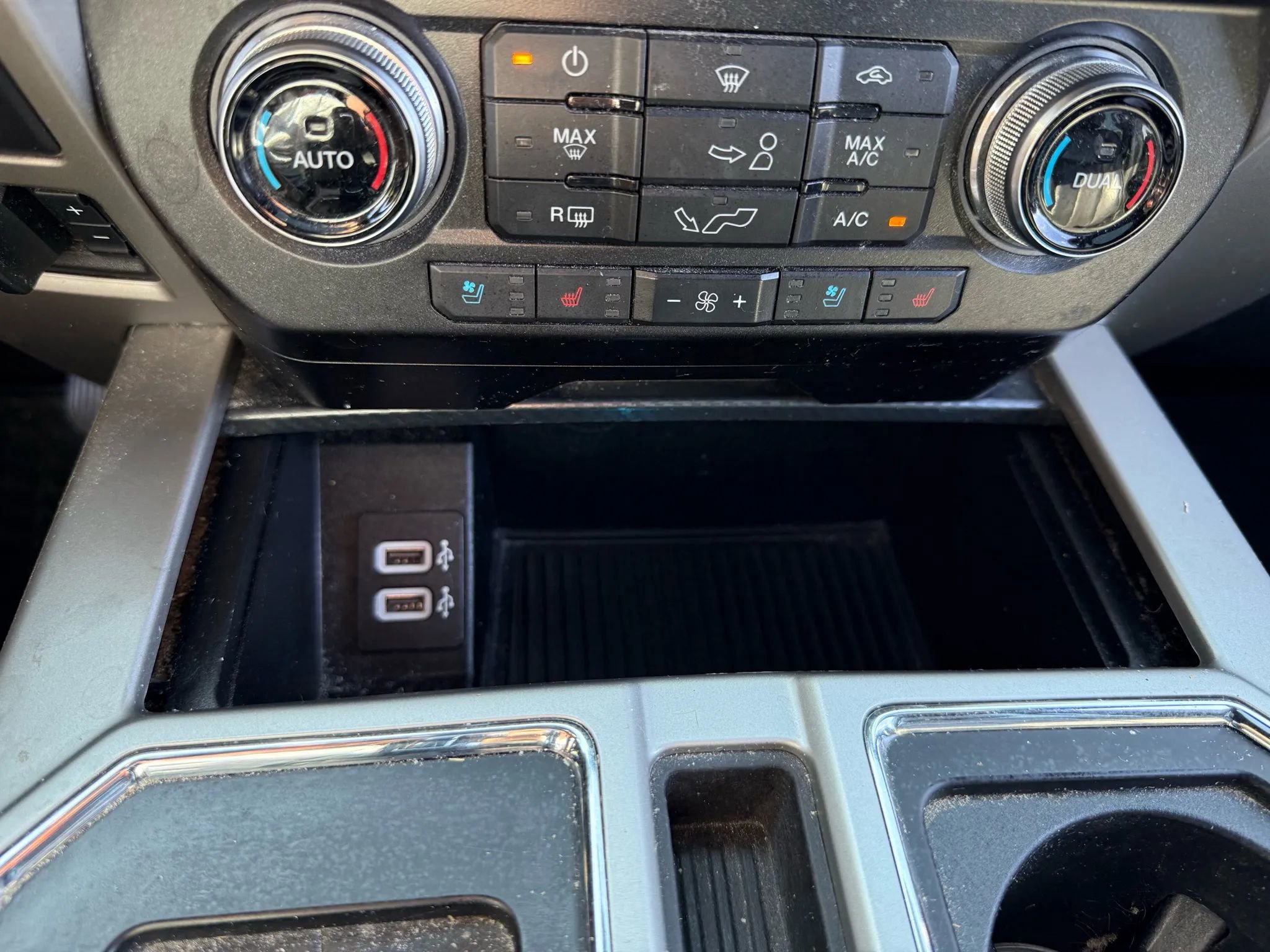 Used 2020 Ford F150 Lariat w/ Equipment Group 502A Luxury image 39