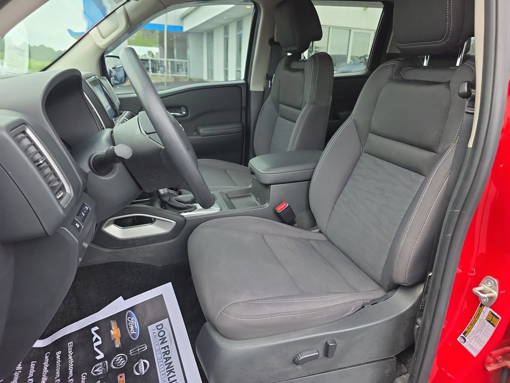 Used 2022 Nissan Frontier SV AWD/4WD image 10