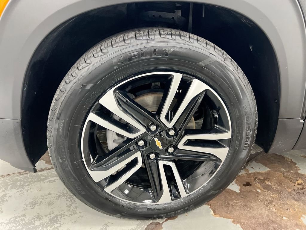 Used 2023 Chevrolet TrailBlazer LT w/ Convenience Package FWD image 26