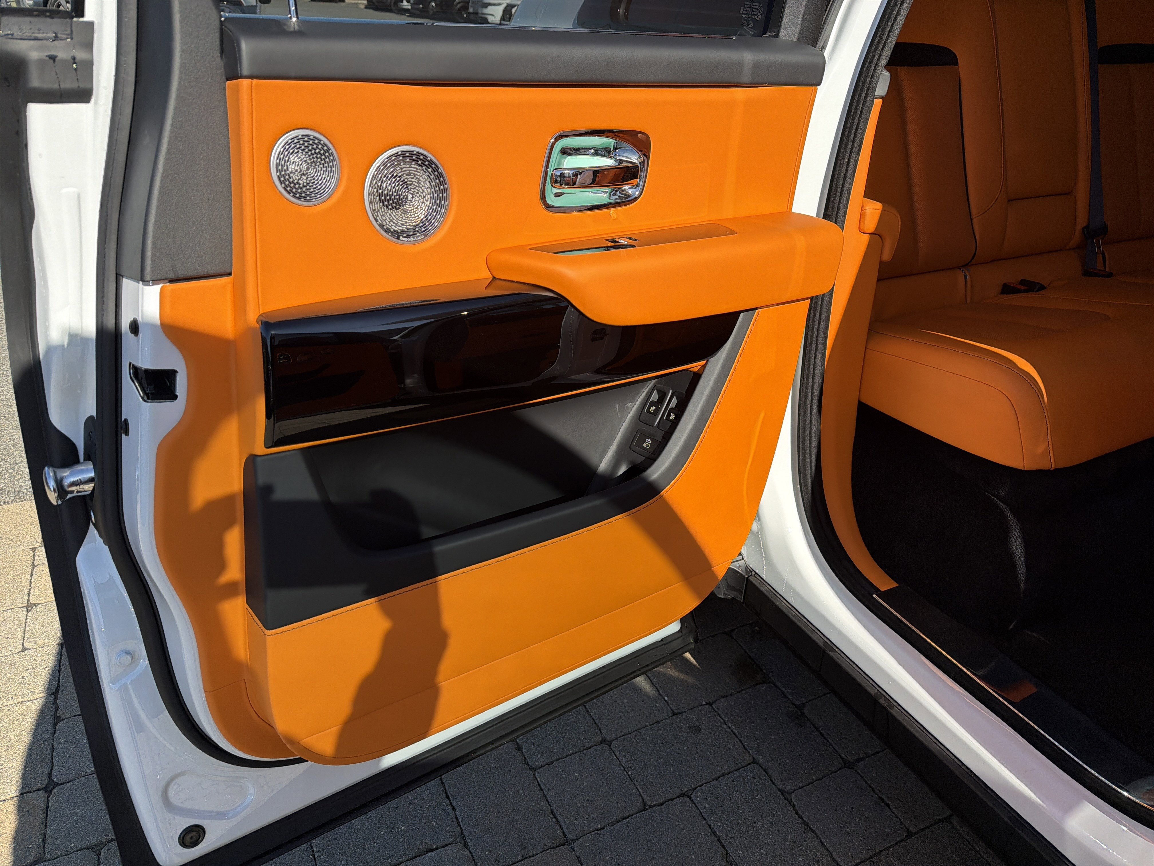 Used 2024 Rolls-Royce Cullinan w/ Dark Exterior Package image 48