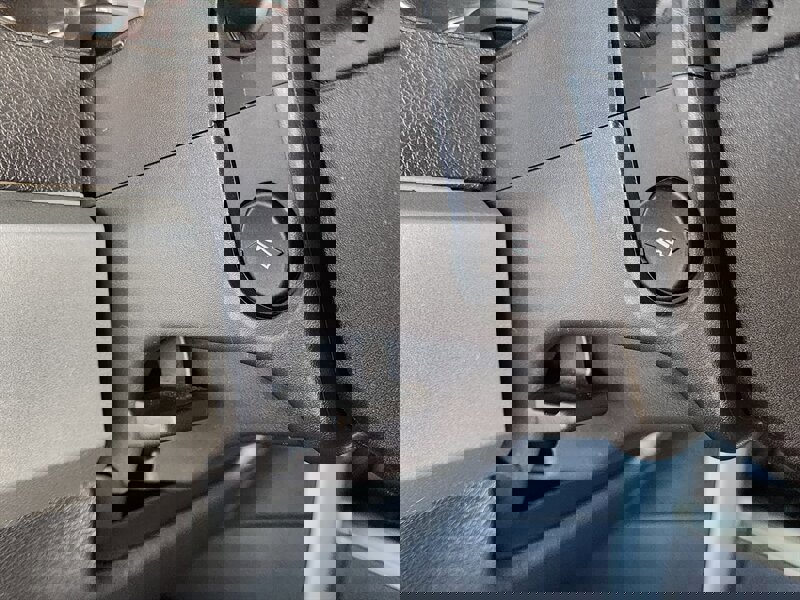 Used 2014 Ford F150 FX4 w/ Equipment Group 402A Luxury AWD/4WD image 34