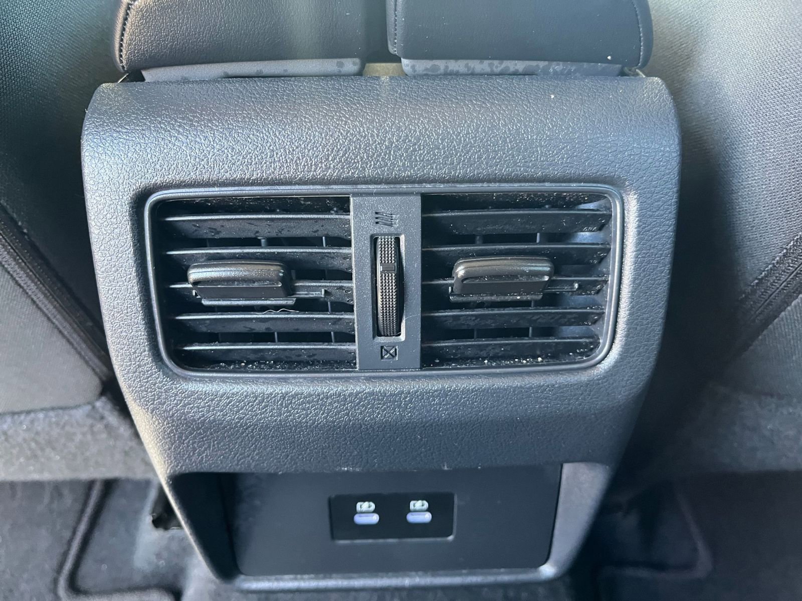 Used 2025 Nissan Rogue SV image 24