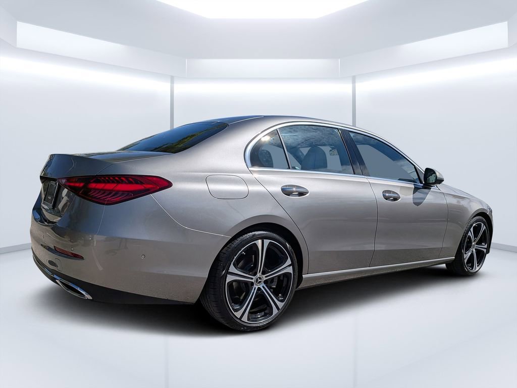 Used 2023 Mercedes-Benz C 300 Sedan image 4