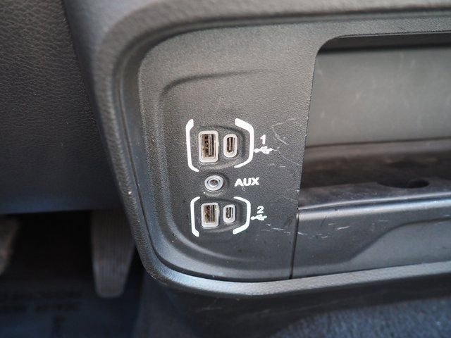 Used 2024 RAM 3500 Big Horn image 22