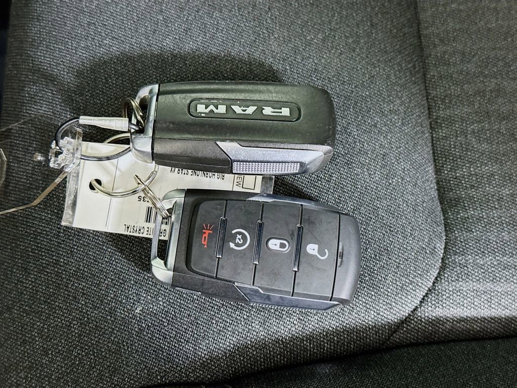 Used 2019 RAM 1500 Big Horn AWD/4WD image 32