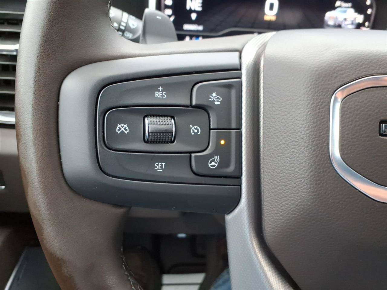 Used 2024 GMC Sierra 1500 Denali w/ Technology Package AWD/4WD image 23