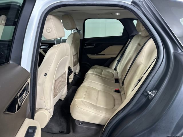 Used 2018 Jaguar F-PACE Prestige image 25