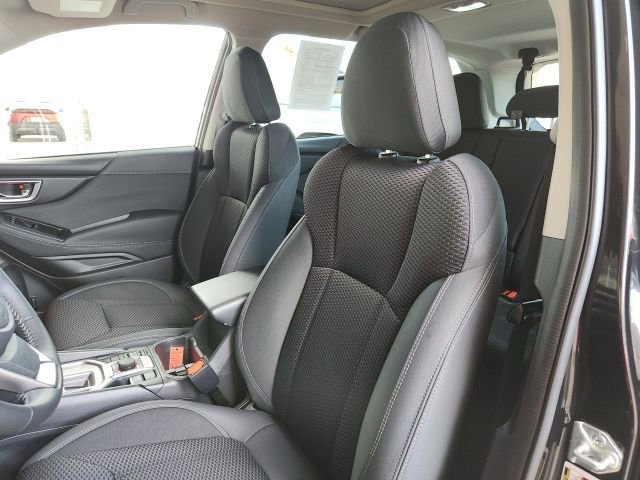 Used 2023 Subaru Forester Premium AWD/4WD image 15