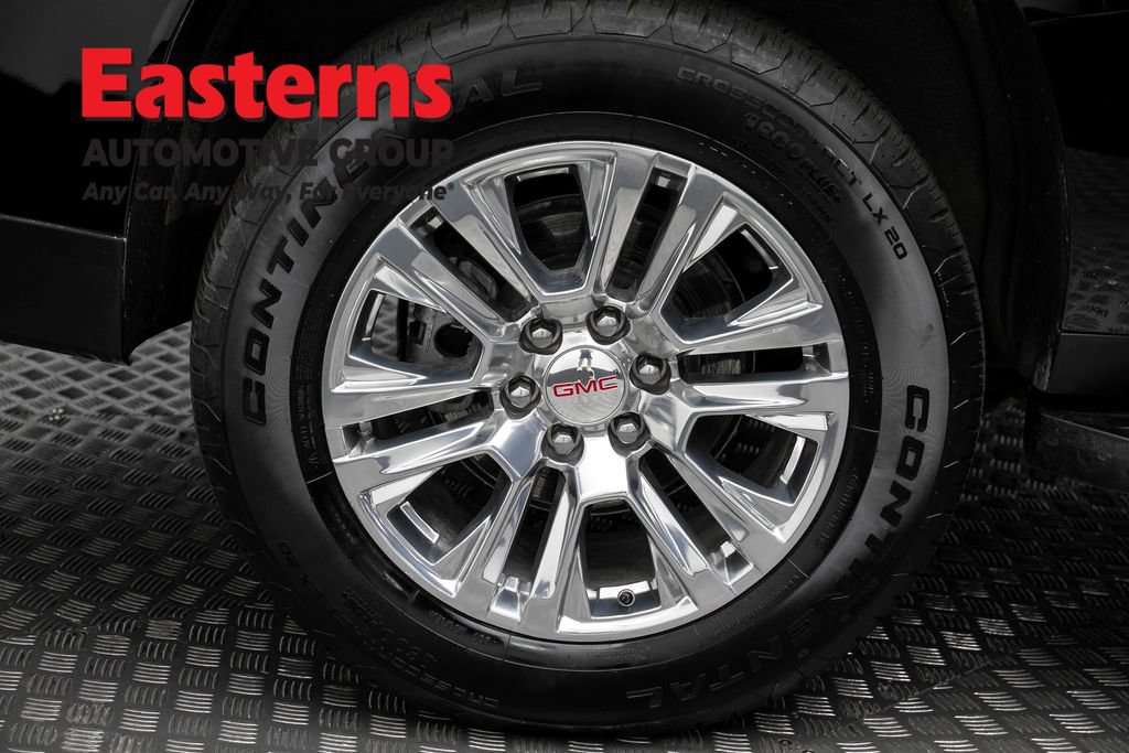 Used 2025 GMC Yukon XL Denali AWD/4WD image 33