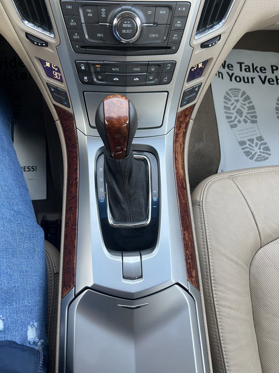 Used 2010 Cadillac CTS Luxury image 21