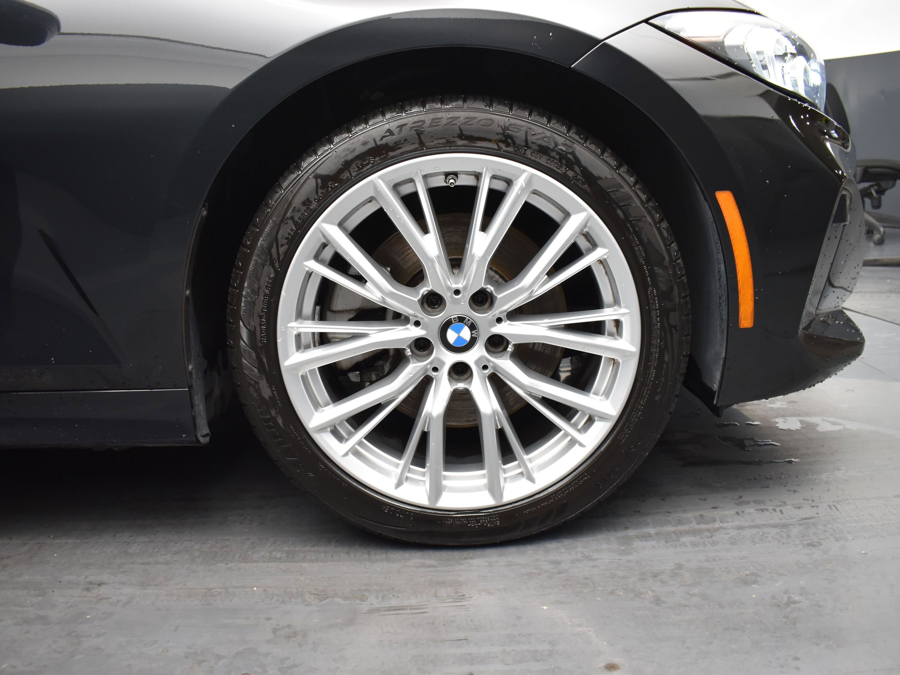 Used 2024 BMW 330i Sedan image 5