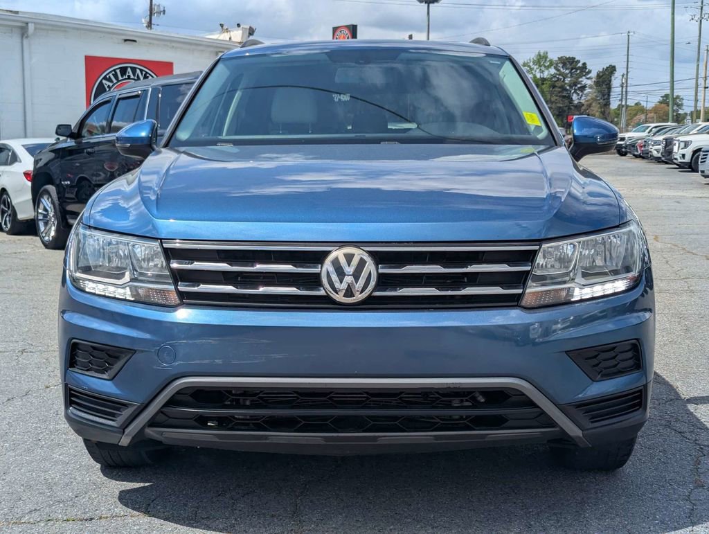 Used 2018 Volkswagen Tiguan SE w/ Panoramic Sunroof Package image 10