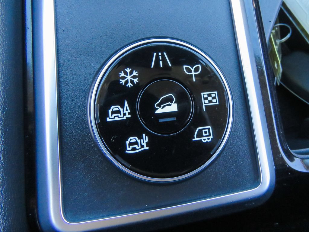 Certified 2024 Nissan Pathfinder SV AWD/4WD image 16