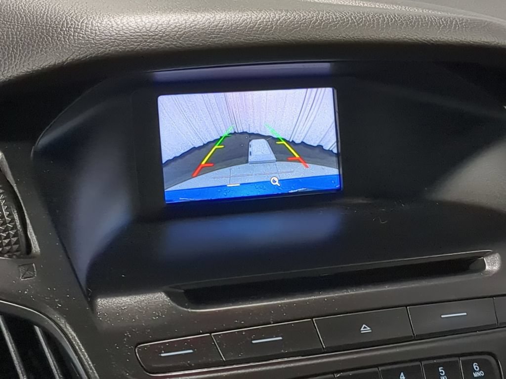 Used 2016 Ford Focus SE w/ SE Cold Weather Package FWD image 31