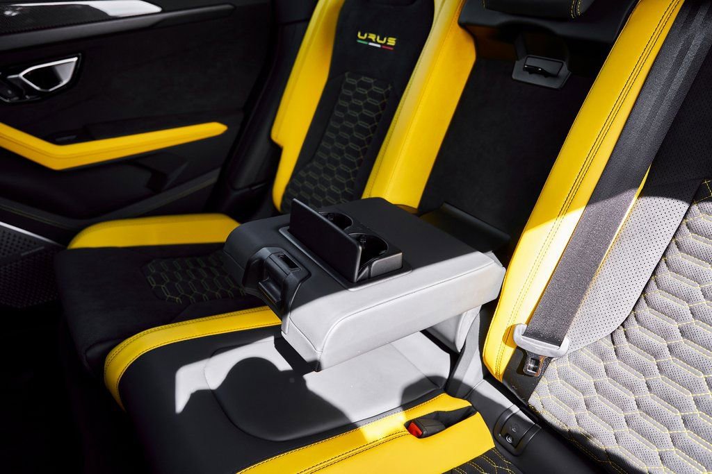 Used 2021 Lamborghini Urus AWD/4WD image 49