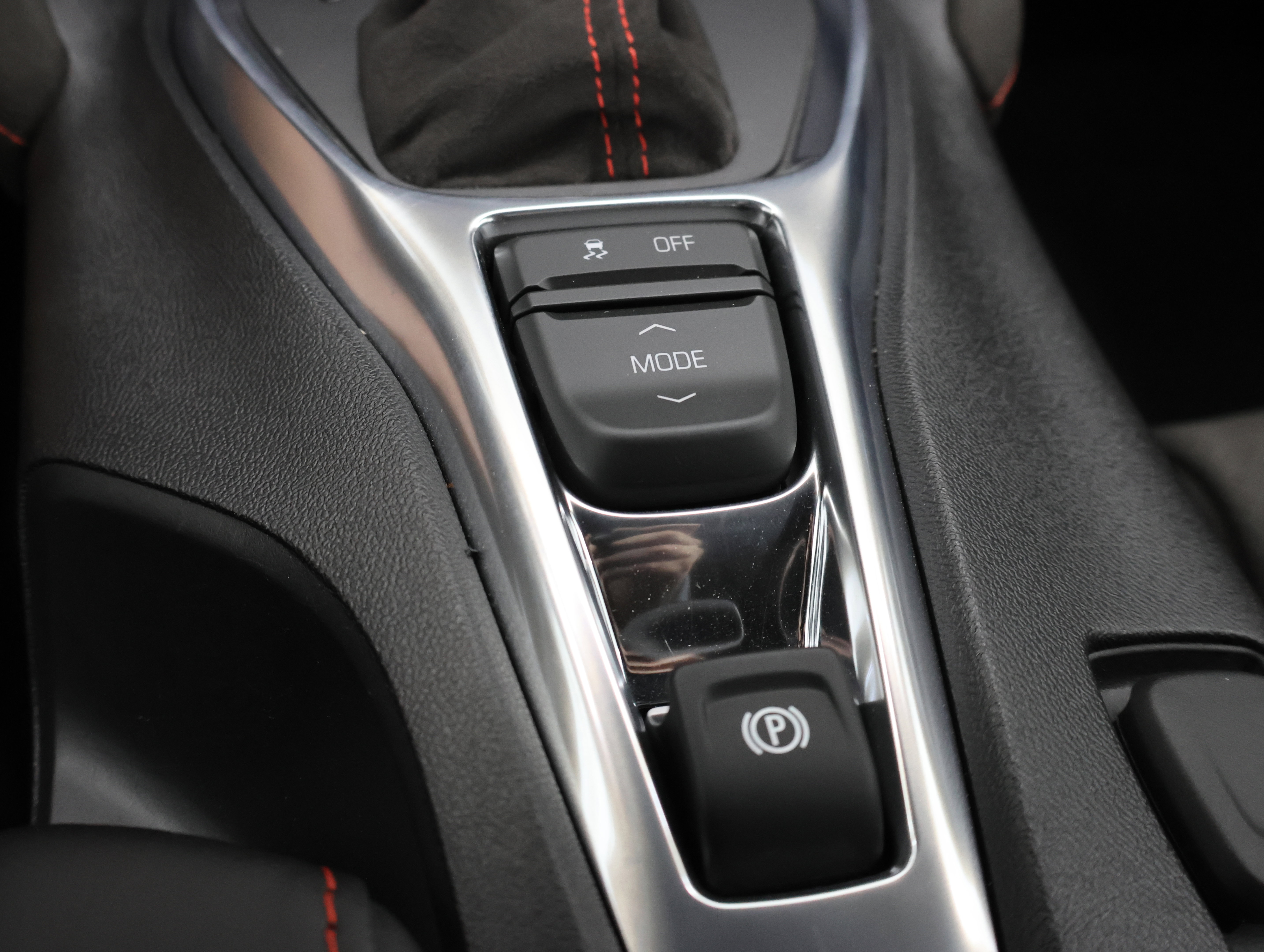 Used 2018 Chevrolet Camaro ZL1 RWD image 51