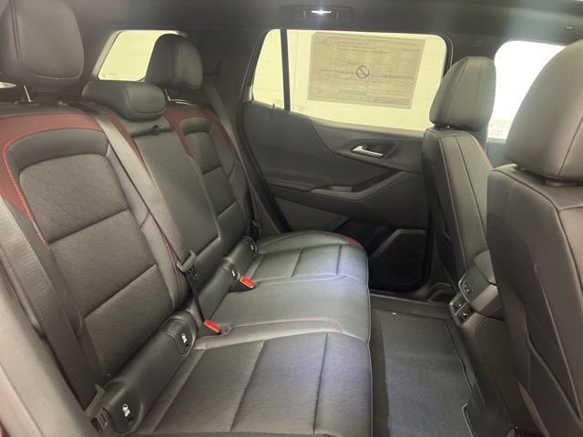 New 2026 Chevrolet Equinox RS w/ Convenience Package III AWD/4WD image 19