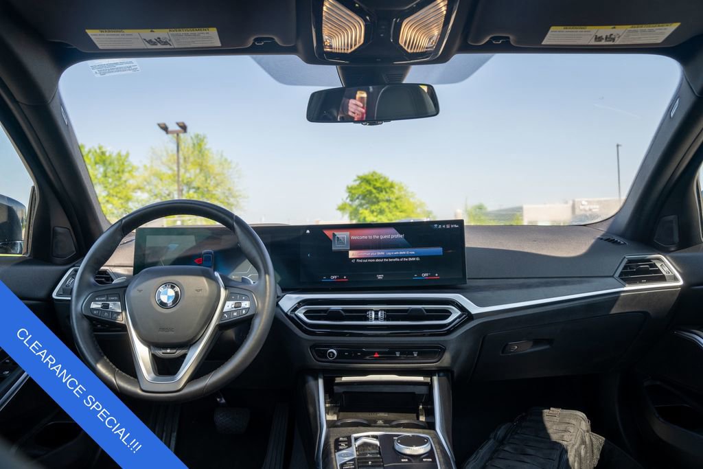 Used 2023 BMW 330i xDrive Sedan w/ Premium Package image 15