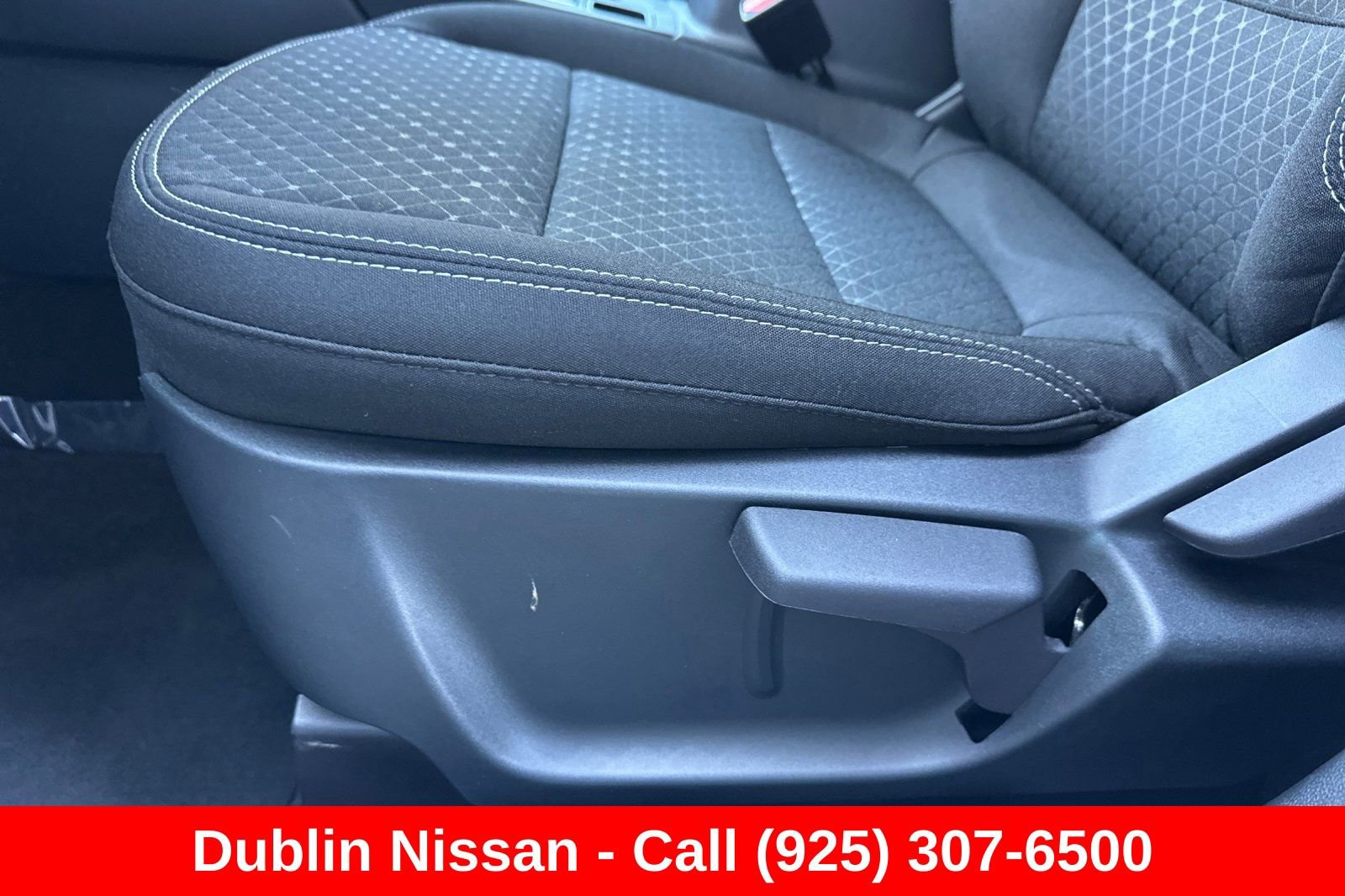 Used 2025 Ford Escape Active w/ Tech Pack #1 AWD/4WD image 14