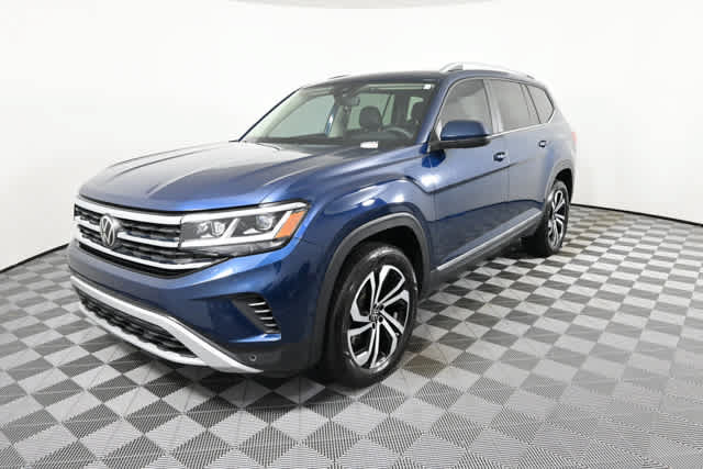 Certified 2023 Volkswagen Atlas SEL AWD/4WD image 2