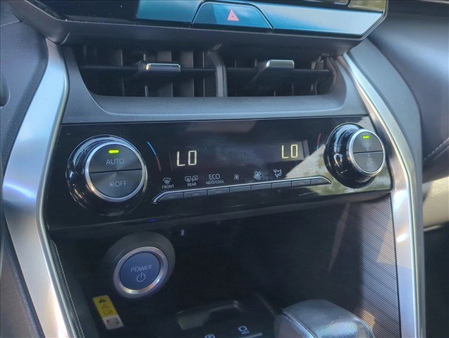 Used 2022 Toyota Venza XLE AWD/4WD image 22