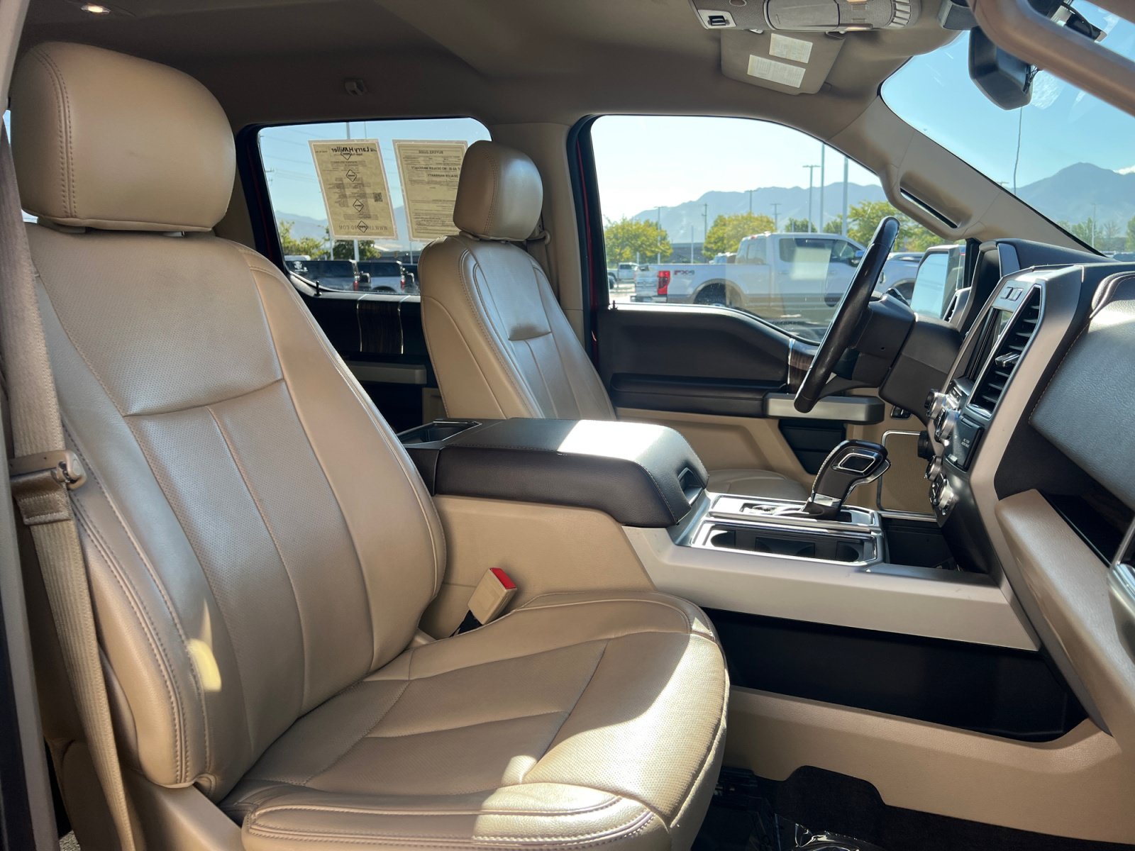 Used 2018 Ford F150 Lariat w/ Equipment Group 502A Luxury AWD/4WD image 33