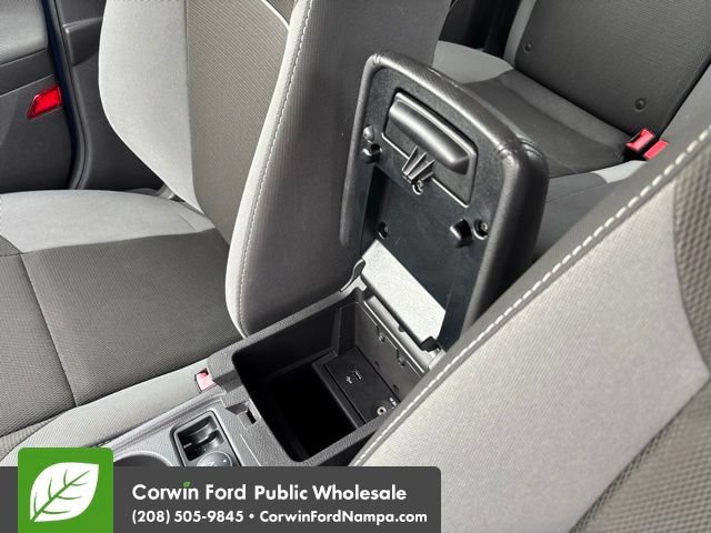 Used 2012 Ford Focus SE FWD image 22