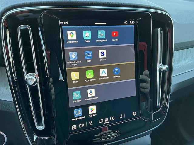 Certified 2025 Volvo XC40 B5 Core image 26