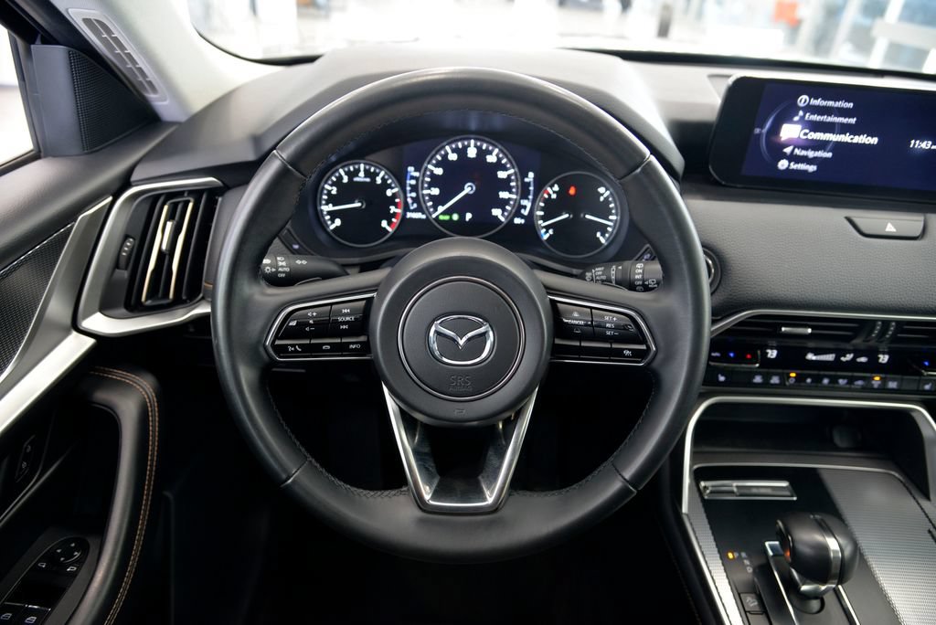 Used 2024 MAZDA CX-90 3.3 Turbo w/ Preferred Package AWD/4WD image 18