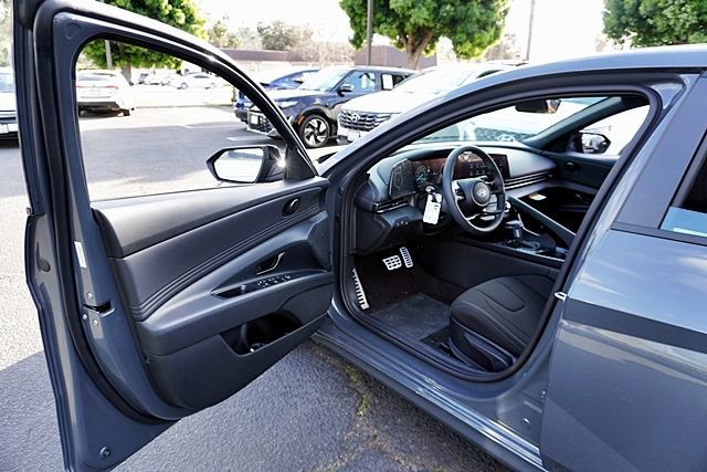 New 2026 Hyundai Elantra Sport FWD image 39