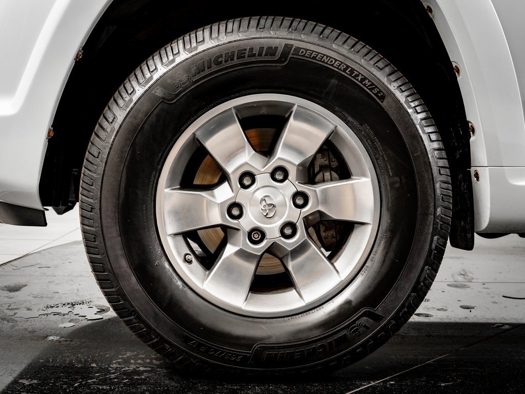 Used 2013 Toyota 4Runner SR5 image 13