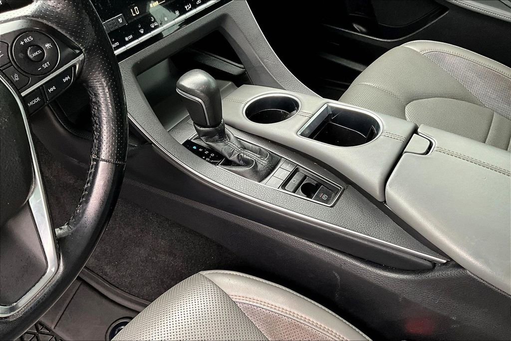 Used 2019 Toyota Avalon Touring w/ Advanced Safety Package FWD image 15