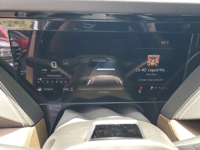 Used 2025 GMC Yukon XL Denali Ultimate AWD/4WD image 14