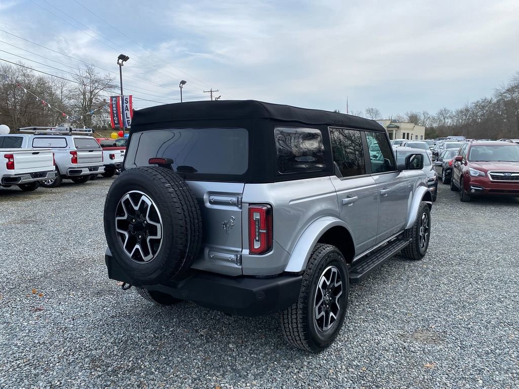 Used 2023 Ford Bronco Outer Banks image 5