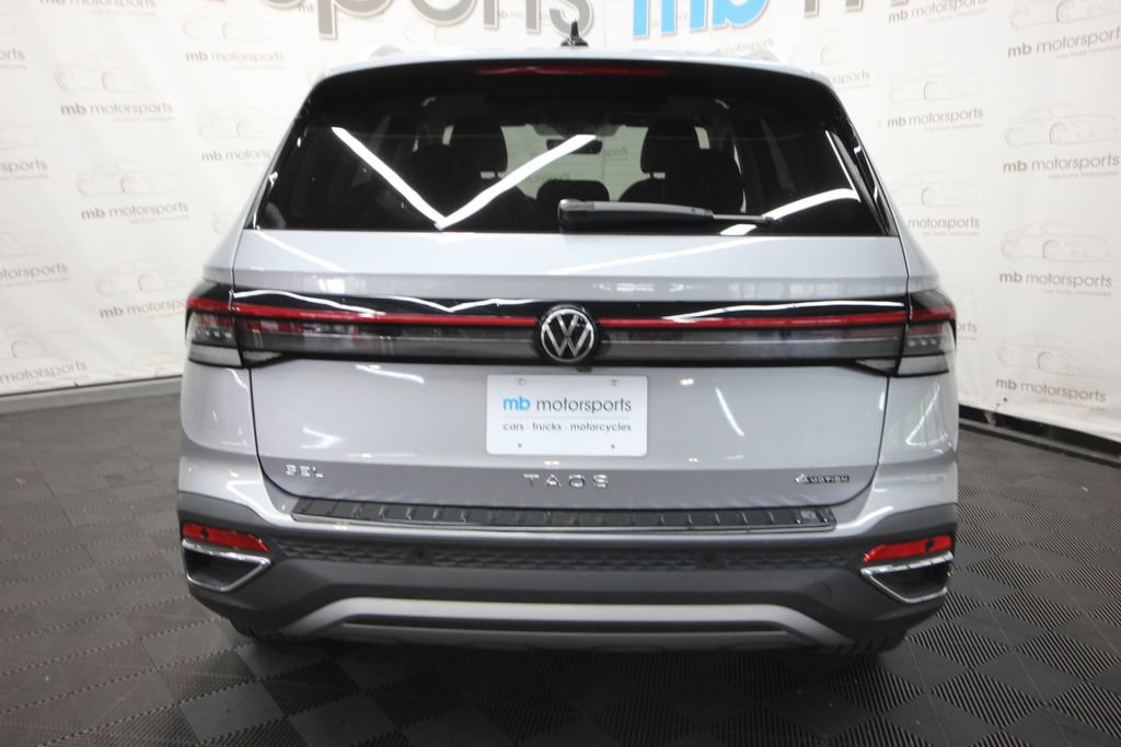 Used 2025 Volkswagen Taos SEL AWD/4WD image 5