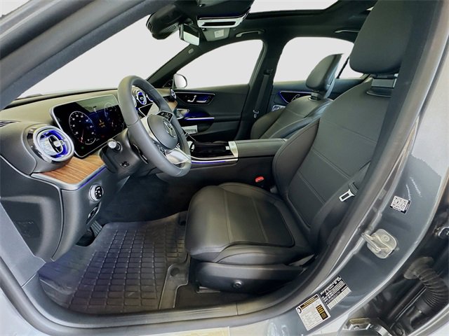 New 2025 Mercedes-Benz C 300 4MATIC Sedan image 4