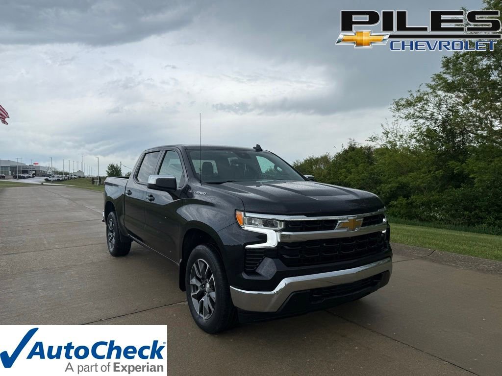 Used 2023 Chevrolet Silverado 1500 LT AWD/4WD image 1