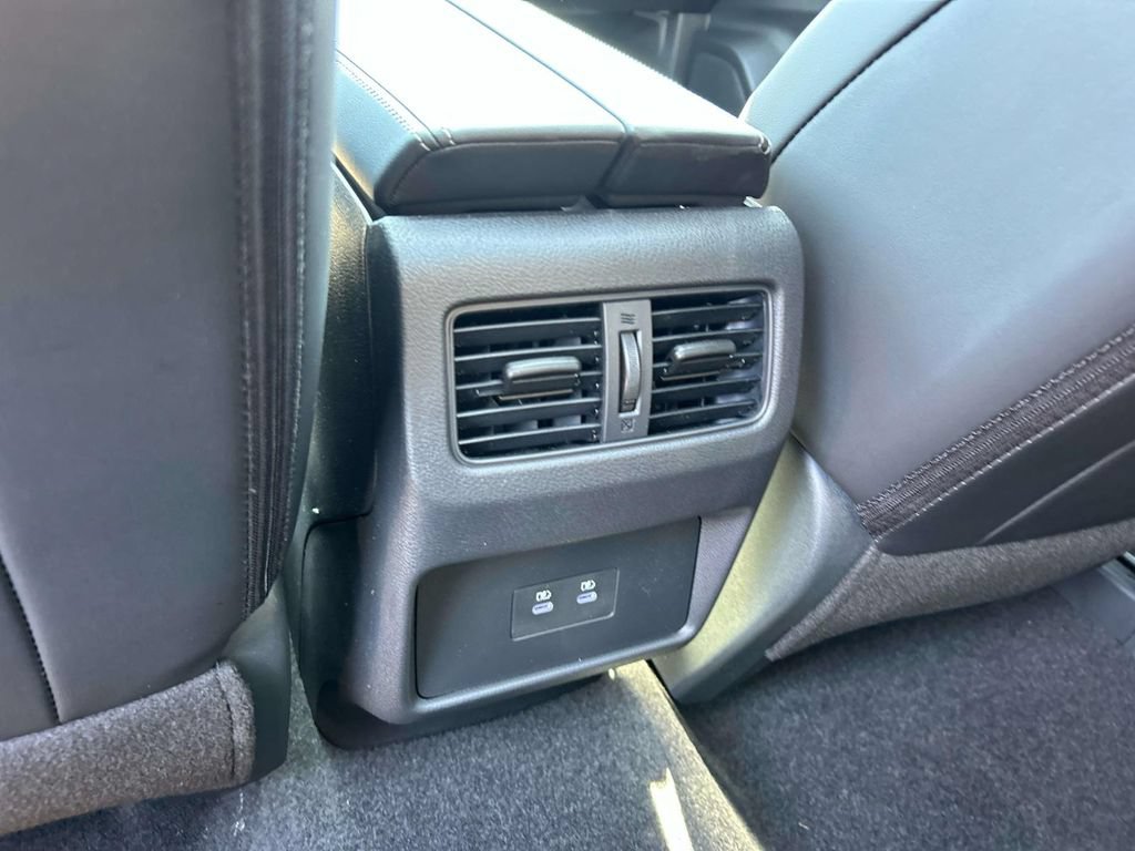 New 2026 Nissan Rogue Dark Armor AWD/4WD image 19