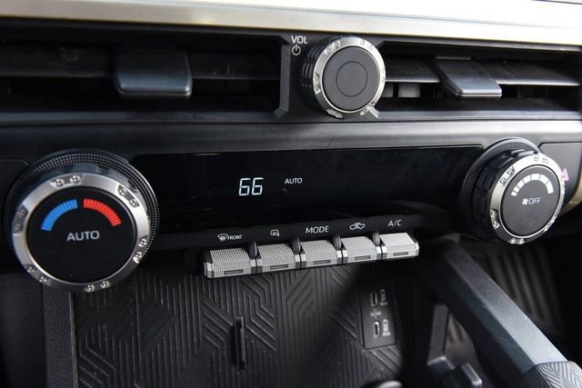 Used 2024 Toyota Tacoma TRD Off-Road image 14