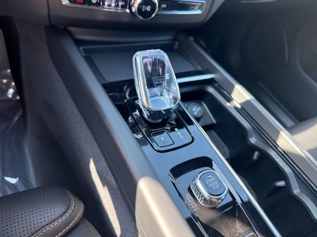 New 2026 Volvo XC60 B5 Ultra w/ Climate Package AWD/4WD image 22